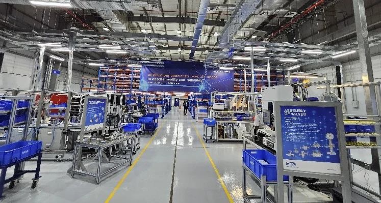 Picture of inside manufacturing facility