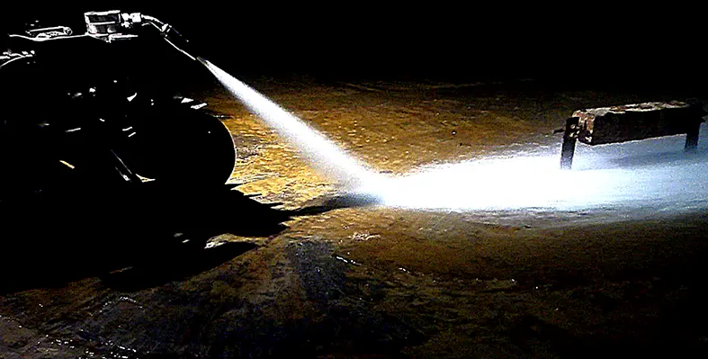 The robotic solution eliminate the need for people to enter the tanks to clean them.  (Image source: SBM Offshore)