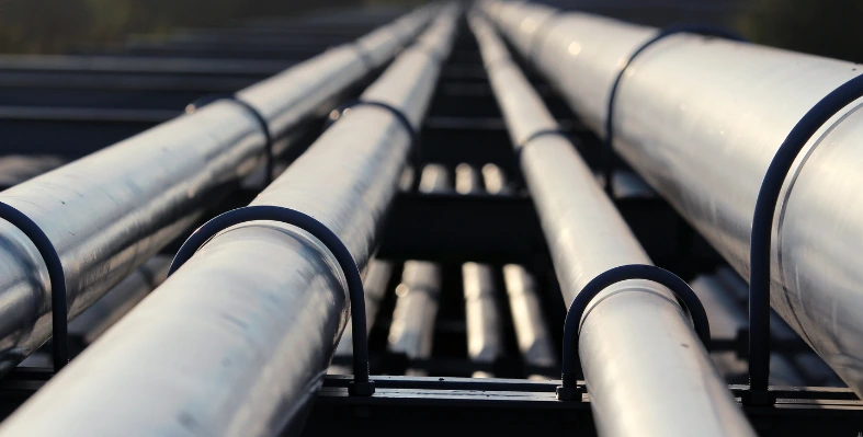 An_oil_pipeline