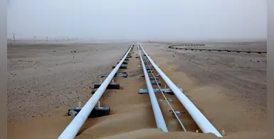 pipeline_in_desert