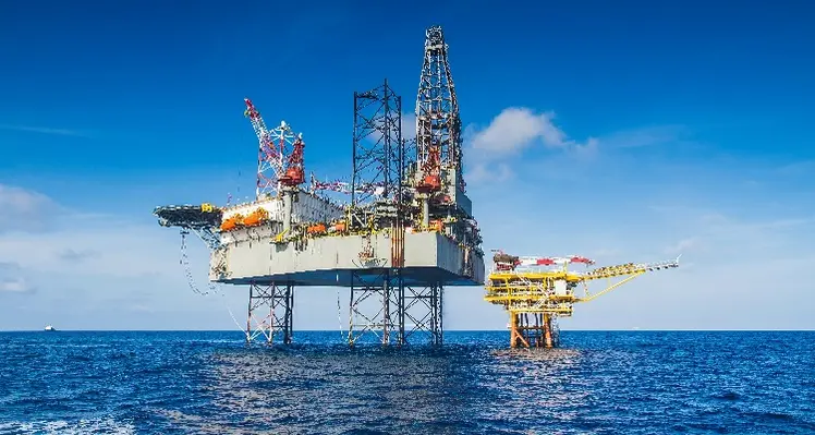 Picture of an offshore oil rig