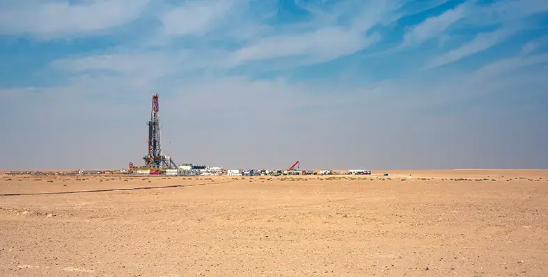 oil_rig_in_desert